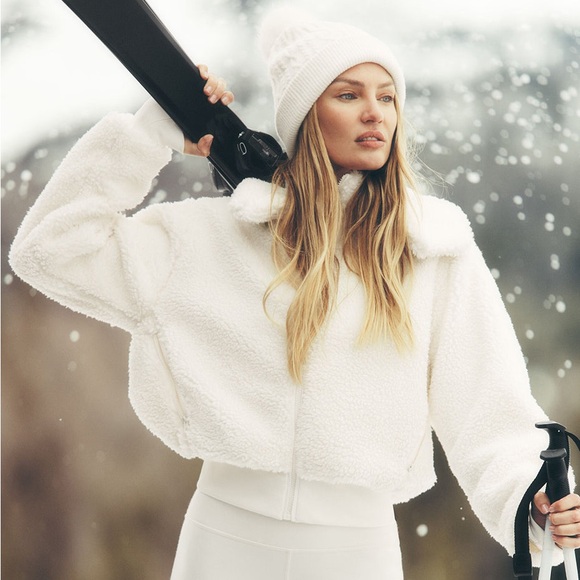 ALO Yoga Jackets & Blazers - ALO Yoga White Teddy Jacket